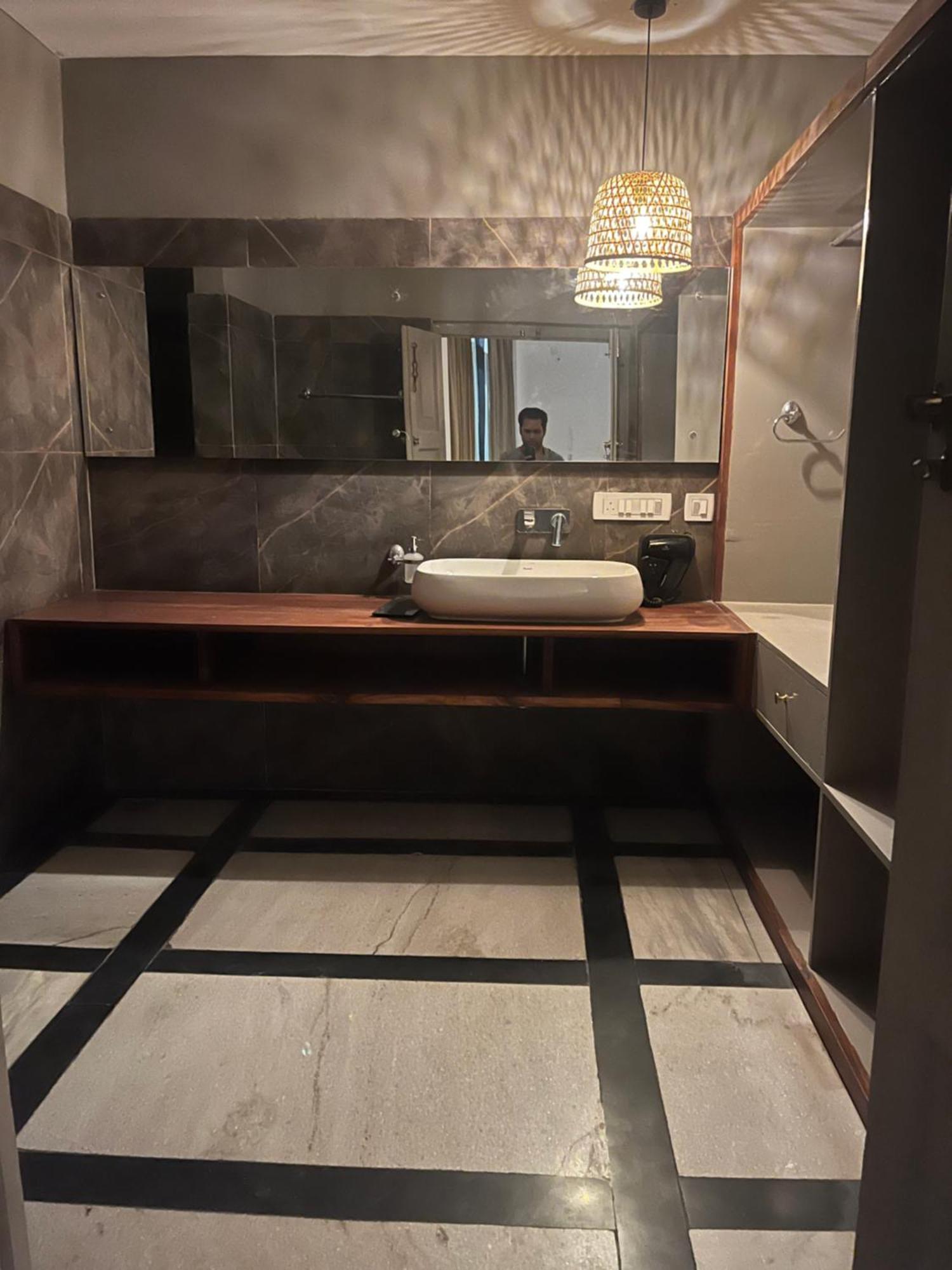 Nkaasa Hotel Personal Suites Raxaul Ngoại thất bức ảnh