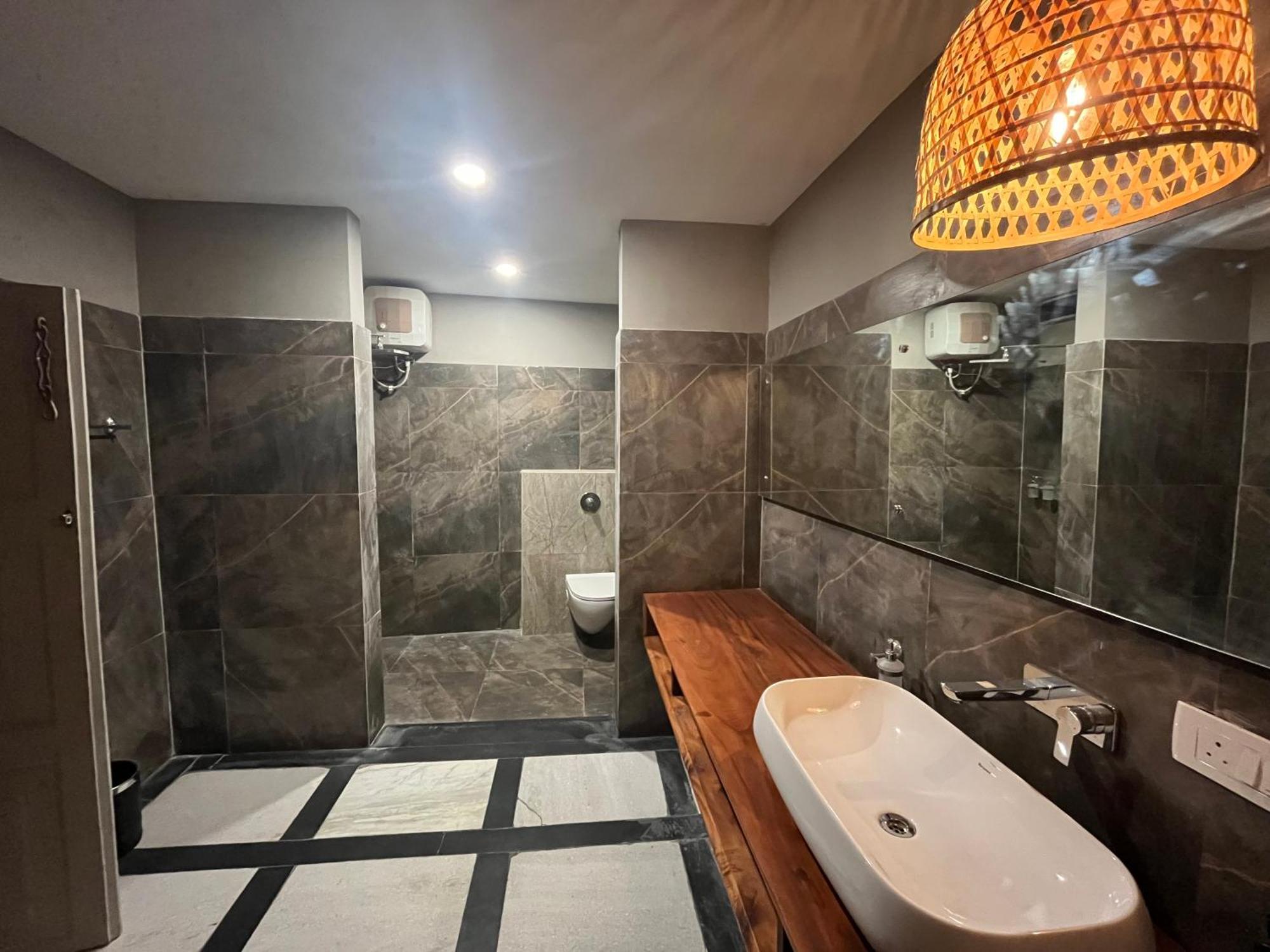 Nkaasa Hotel Personal Suites Raxaul Ngoại thất bức ảnh